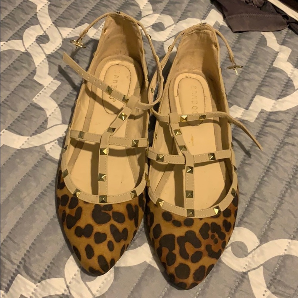 Leopard strappy studded flats